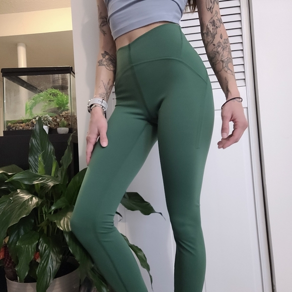 Instill High Rise Tight 25" leggings Lululemon size 4 Everglade Green - Picture 5 of 5